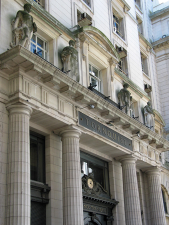 Recoleta Cemetery, Buenos Aires, La City, Banco Tornquist