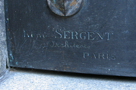Recoleta Cemetery, Buenos Aires, Familias de Atucha y Sarasa, René Sergant signature