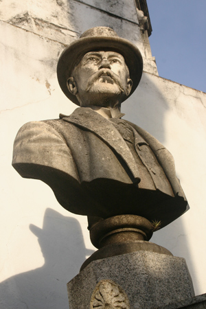 Recoleta Cemetery, Buenos Aires, bust, Méndez de Andes