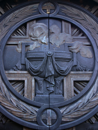 Recoleta Cemetery, Buenos Aires, Familias de Atucha y Sarasa