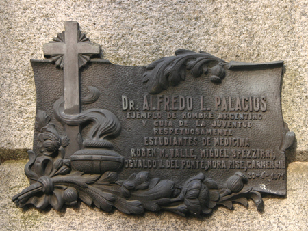 Recoleta Cemetery, Buenos Aires, Alfredo Palacios plaque
