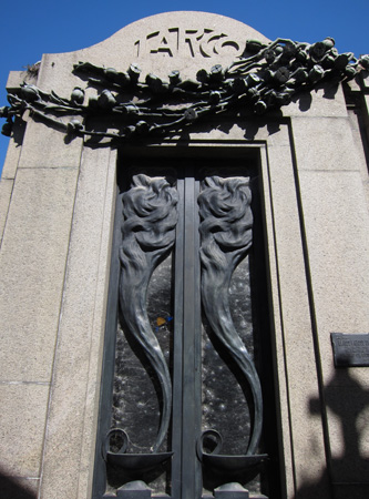 Recoleta Cemetery, Buenos Aires, Jorge Larco