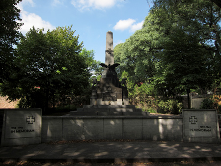 Cementerio Alemán, World War monument