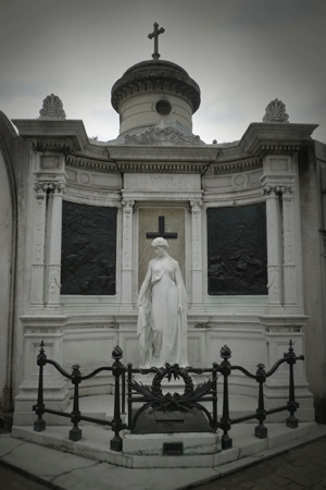 Recoleta Cemetery, Buenos Aires, Costaguta