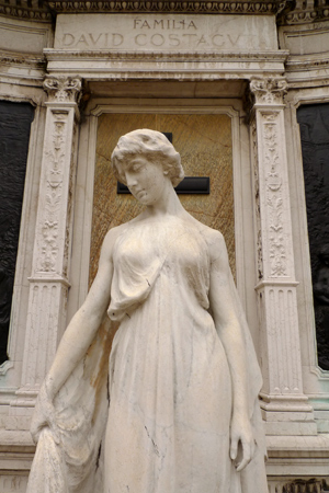 Recoleta Cemetery, Buenos Aires, Costaguta