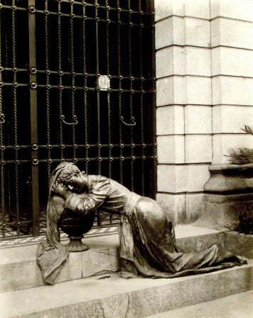 Recoleta Cemetery, Buenos Aires, Juan Cruz Varela, Colección Witcomb