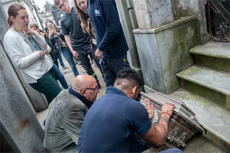 Recoleta Cemetery, Buenos Aires, Camila O'Gorman, vault, Jaime Olivos